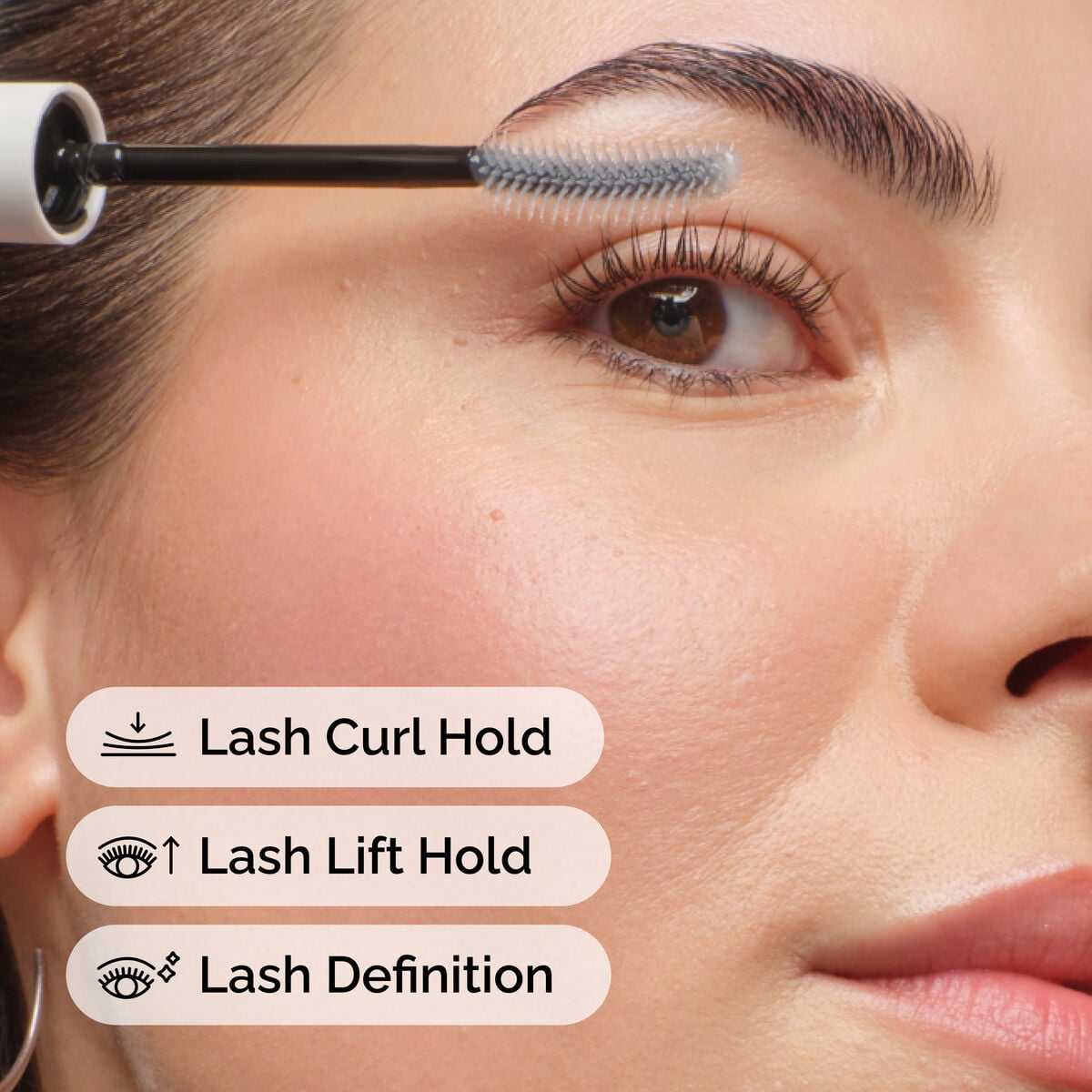 lash-curl-finisher-e0 ord-lash-curl-finisher-model-application-with-benefits.jpg