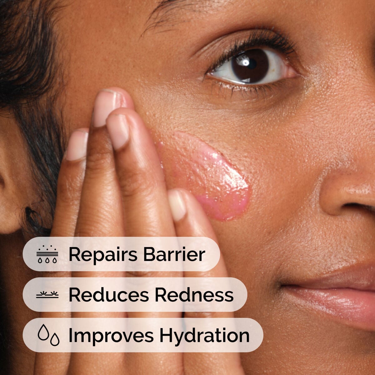 soothing-and-barrier-support-serum-set-g4 ord-soothing-barrier-support-serum-model-application-with-benefits.jpg